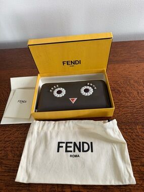 Fendi Faces Hypnoteyes/Monster Collection Taupe Zip Around Long Wallet